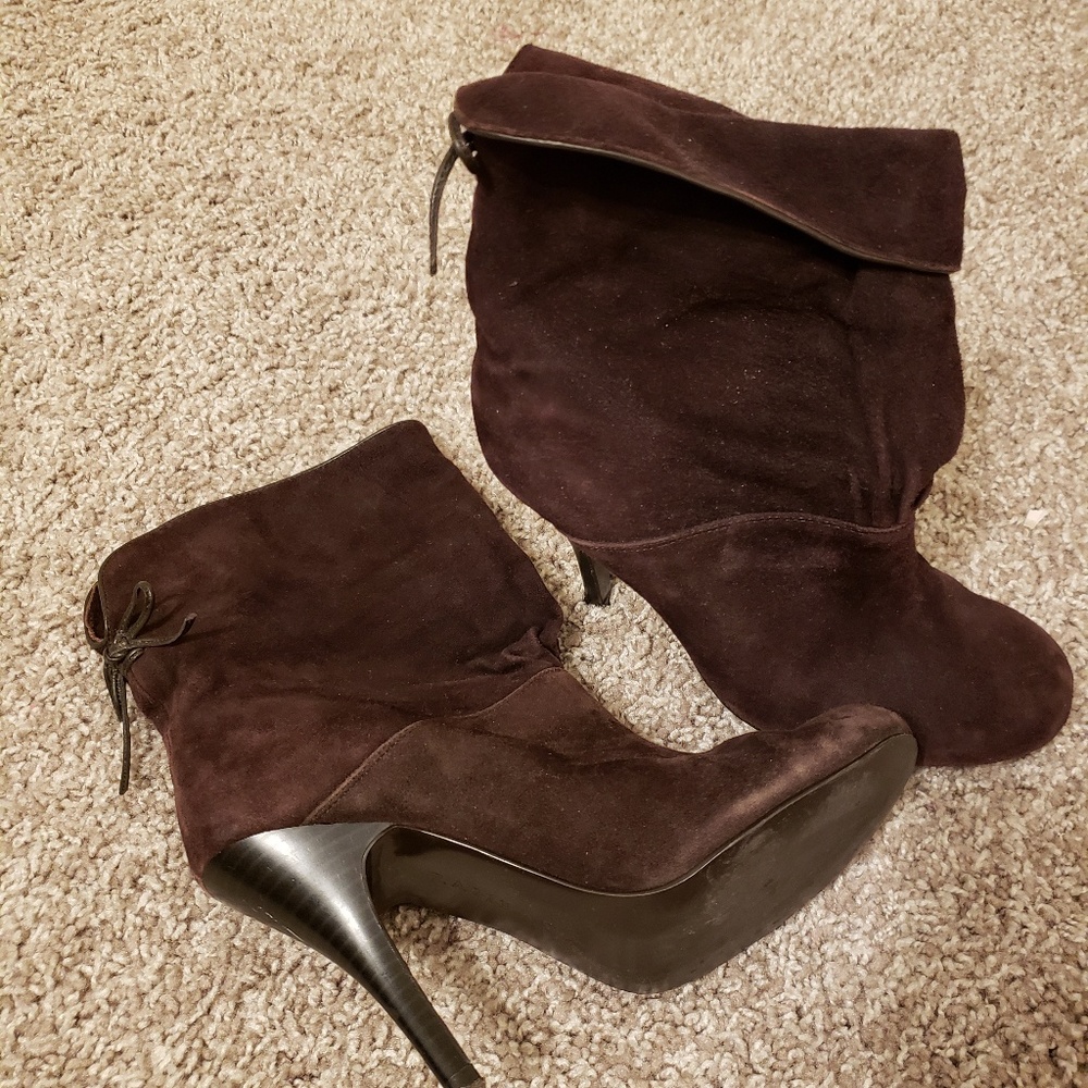 Gently suede dress boots